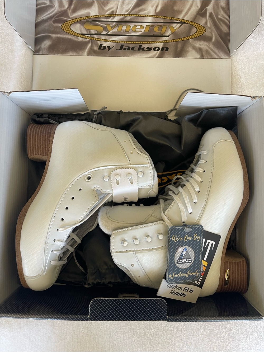 JACKSON White Figure Boots with Brown Heel